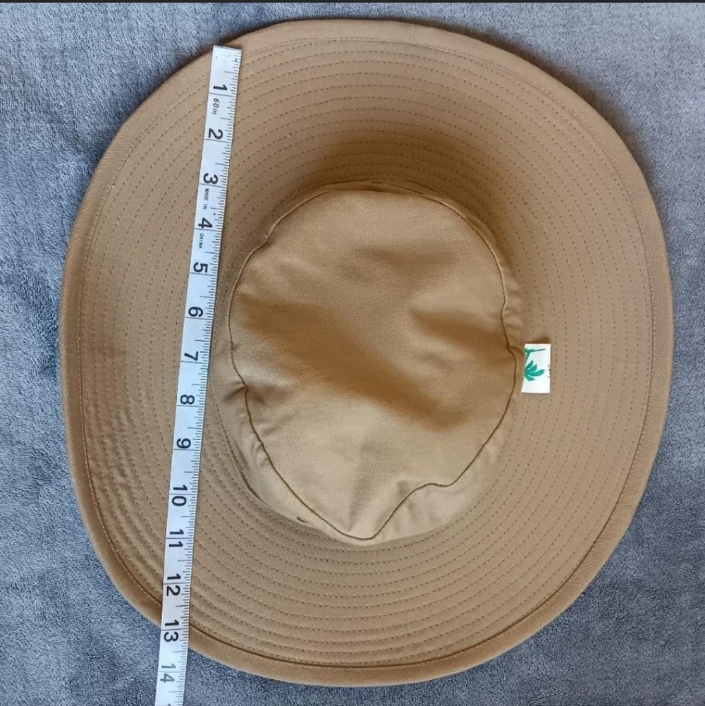 Vintage Victoria Falls Khaki Safari Sun Hat Wide Brim Embroidered Waterfall Cap - Picture 6 of 8